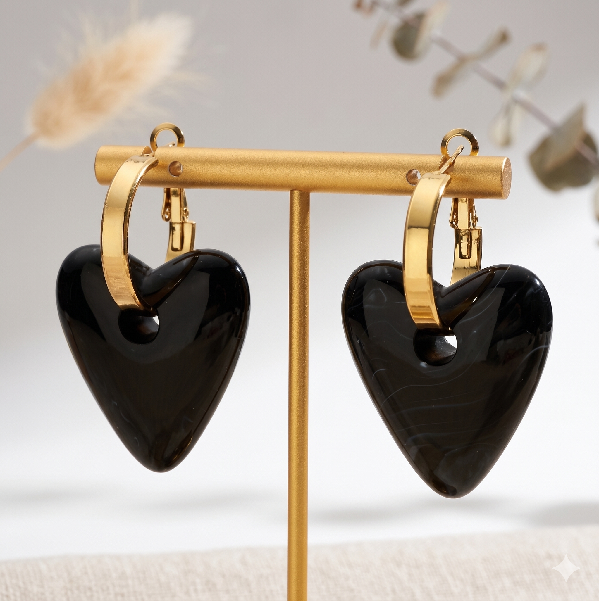 Aretes Corazon Sagrado